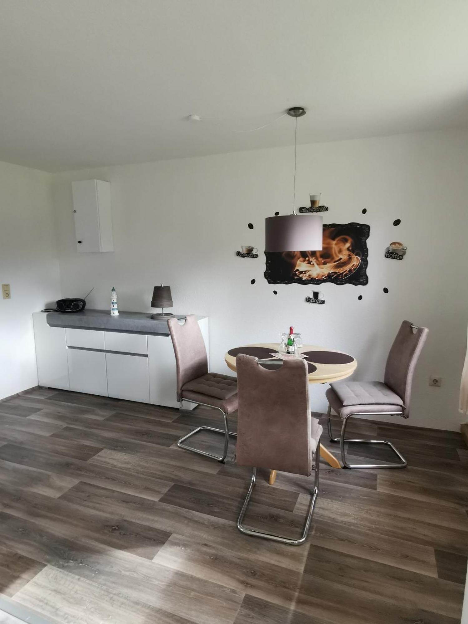 Ferienwohnung Am Stadtrand Garz Ruegen エクステリア 写真
